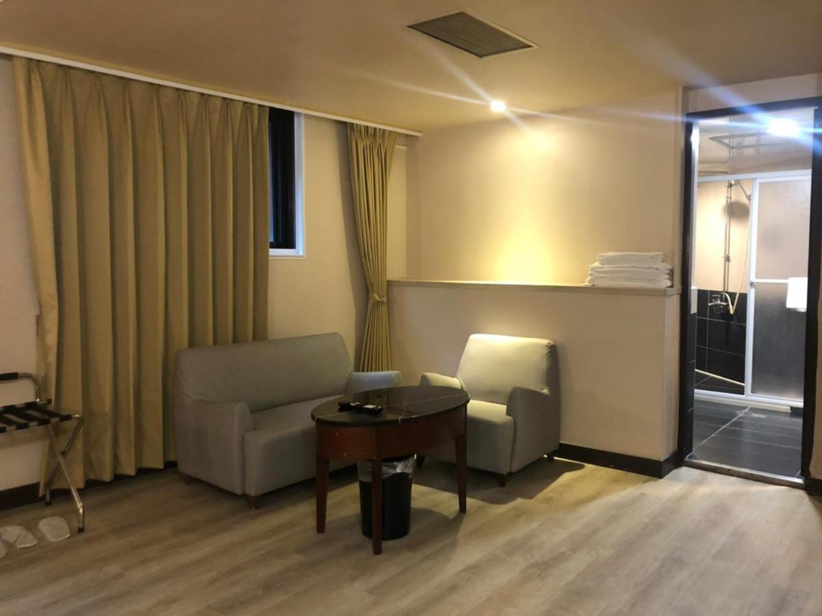 Doitsu Hotel Taipeh Exterior foto